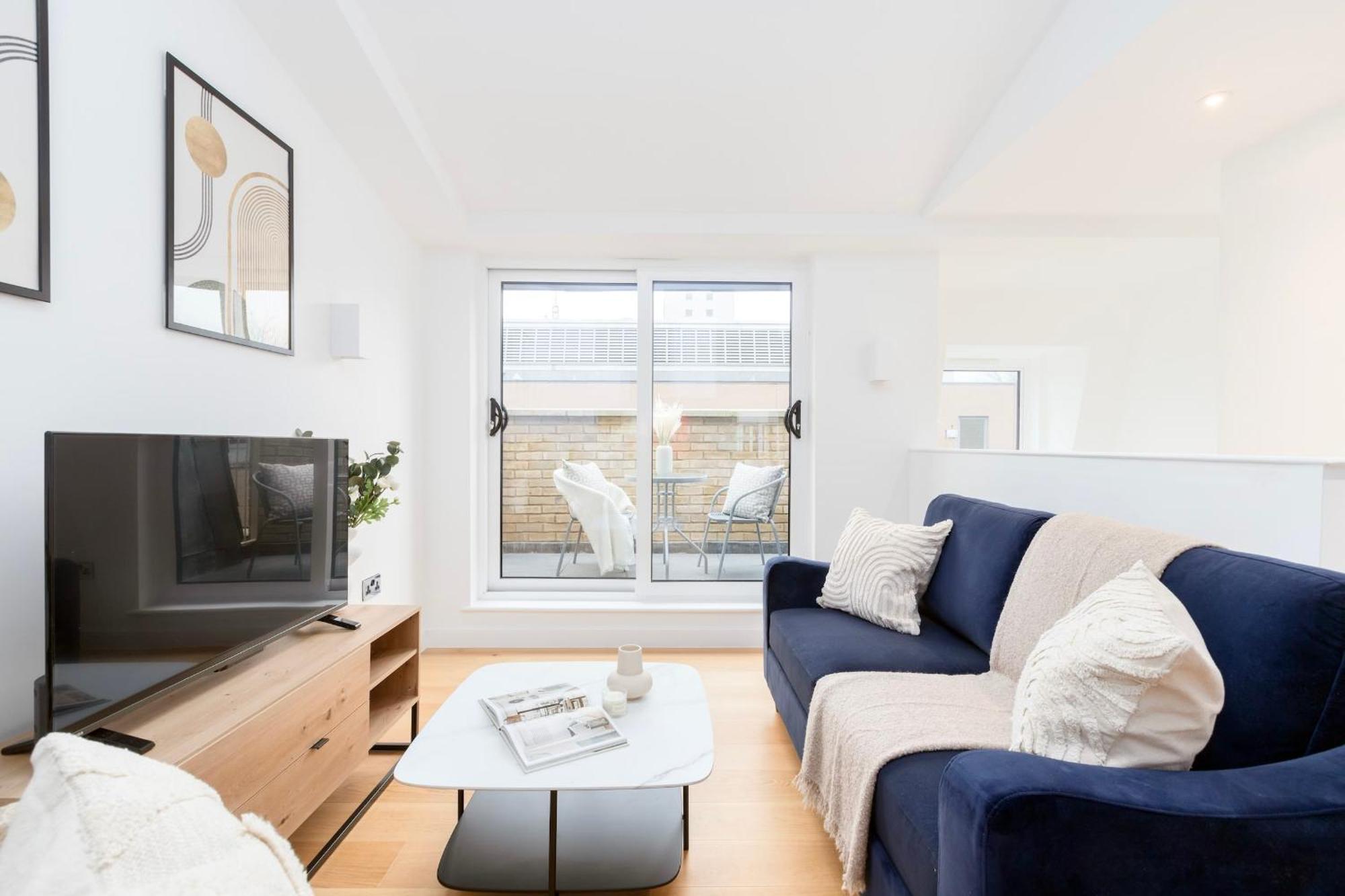 Fitzrovia & Soho - 2Br With Balcony - Cityapartmentstay Londra Exterior foto